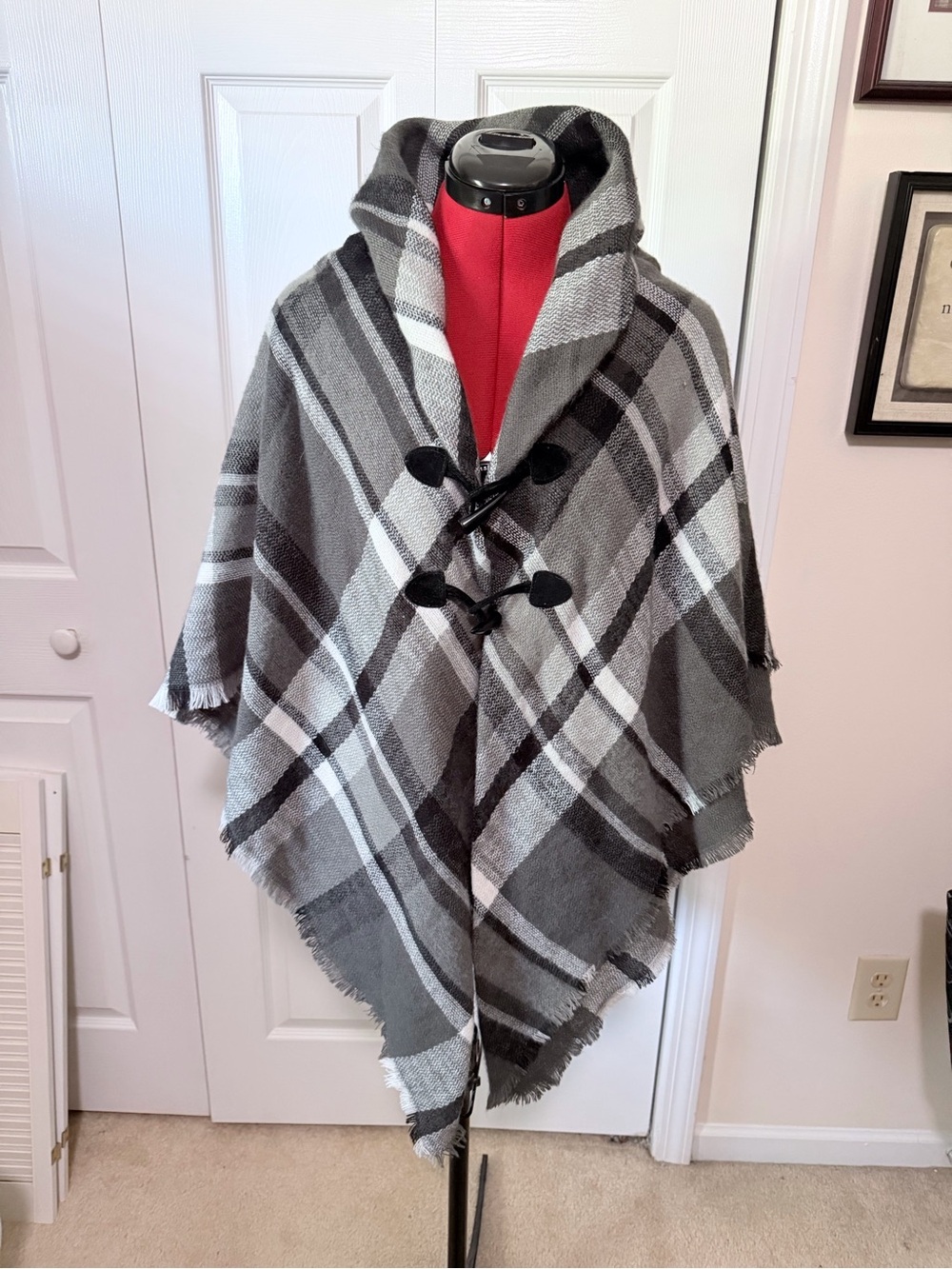 Apt. 9 Black and Gray Plaid Shawl Poncho